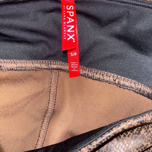 Spanx  Womens Faux Leather Snake Print Leggings Size Small Brown - Picture 9 of 9